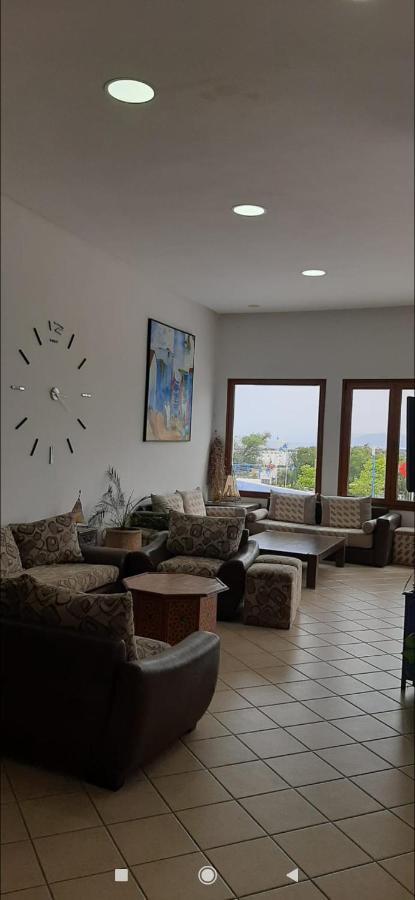Studio Avec Piscine De Luxe Cabo Negro Ngoại thất bức ảnh