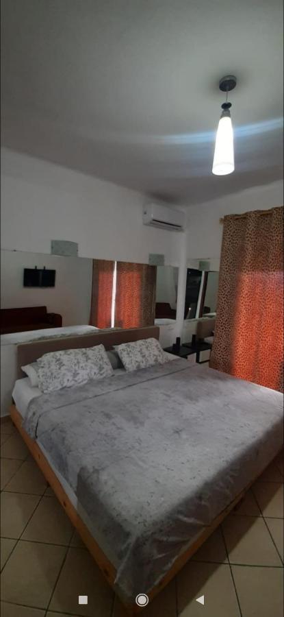 Studio Avec Piscine De Luxe Cabo Negro Ngoại thất bức ảnh
